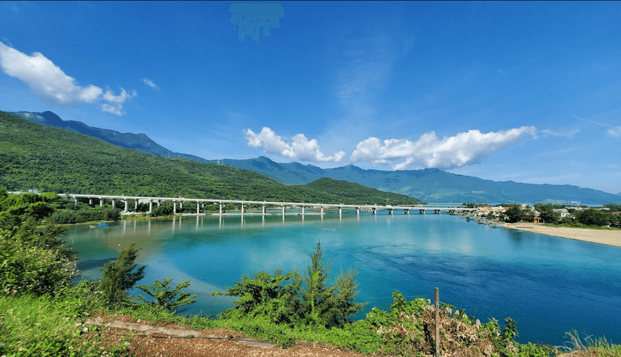 Cầu dẫn Bắc hầm Hải Vân - Phú Lộc - Thừa Thiên Huế