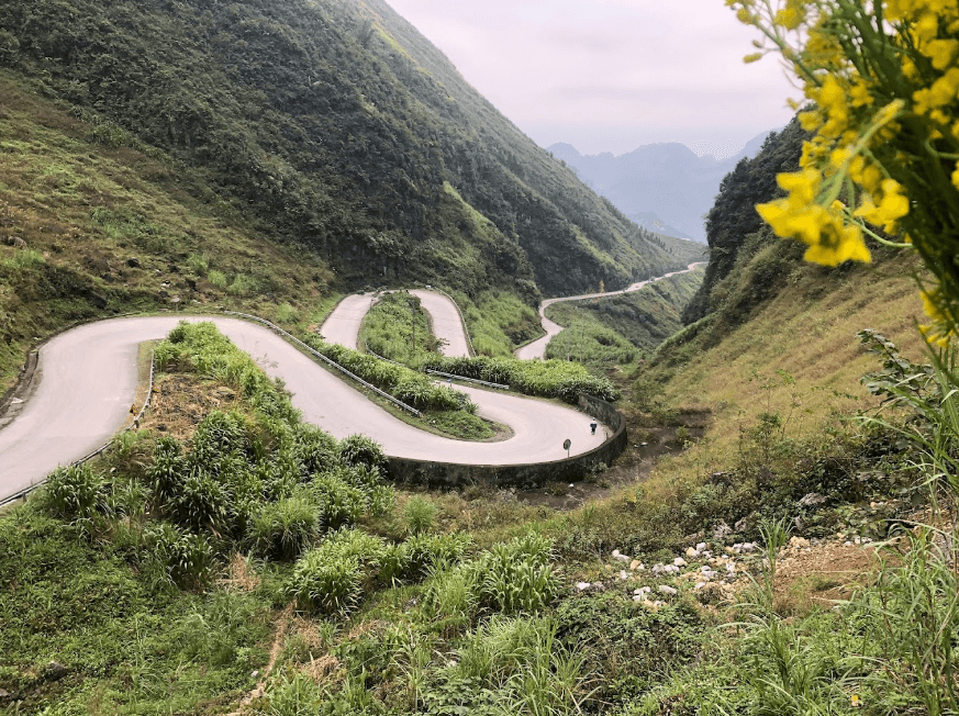 Dốc Chín Khoanh - Đồng Văn - Hà Giang
