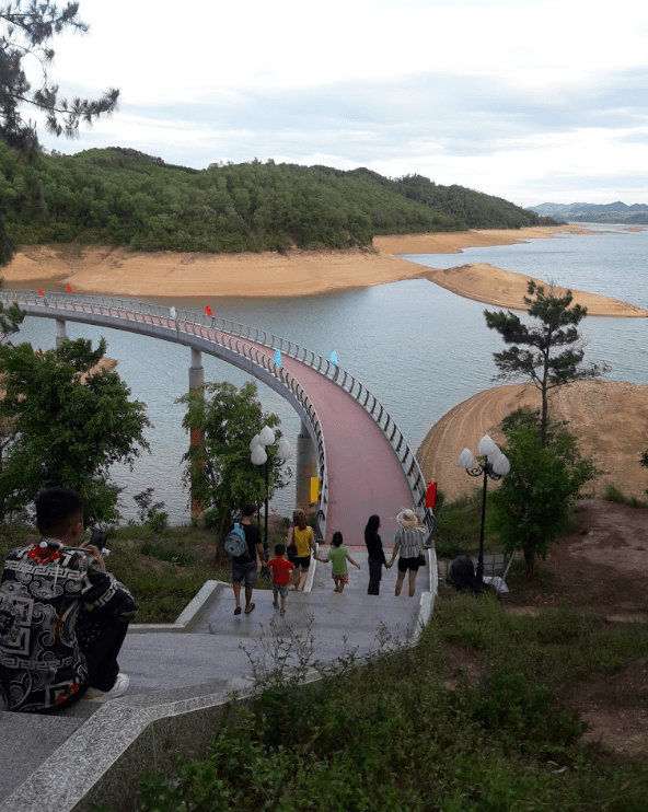 Đập Chính Hồ Kẻ Gỗ - Cẩm Xuyên - Hà Tĩnh