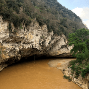 Khu Di Tích Hang Ma