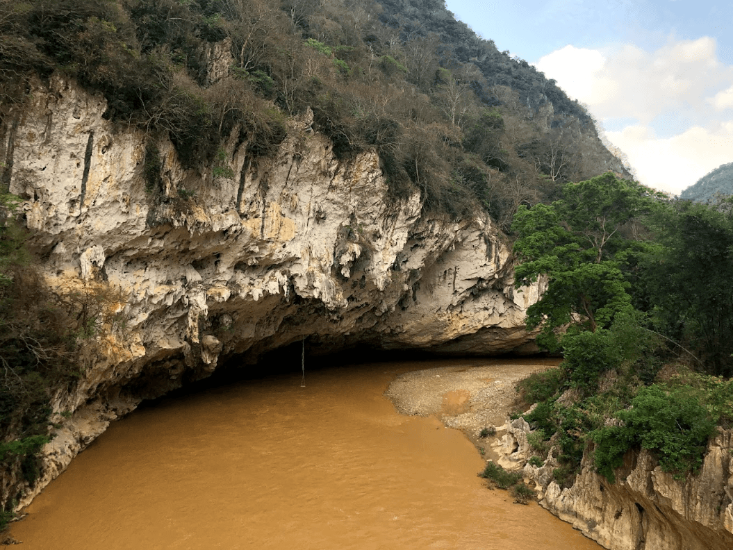 Khu Di Tích Hang Ma