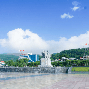 Quảng trường 12/11 - Cẩm Phả - Quảng Ninh