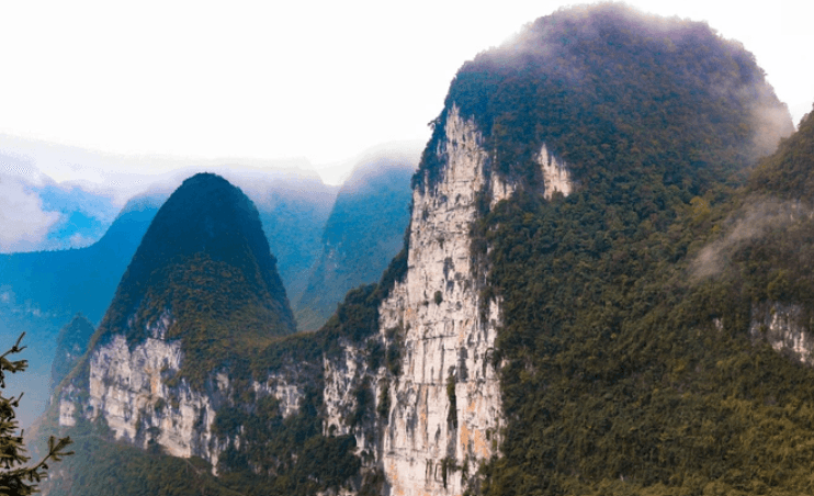 Trekking Vách đá trắng