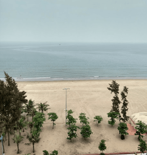 Bãi tắm C Sầm Sơn