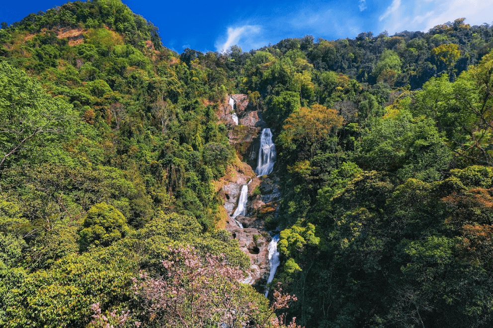 Trekking Thác Siu Puông