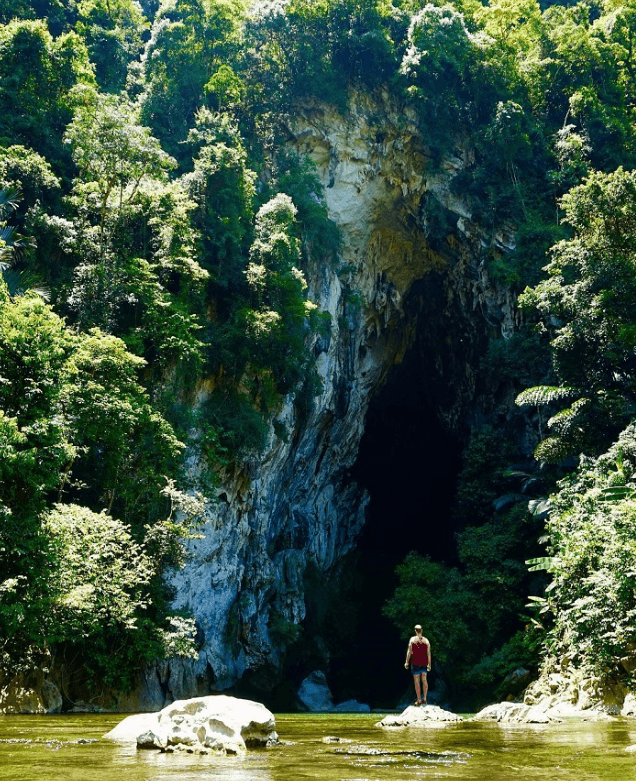 Hang Rục Mòn
