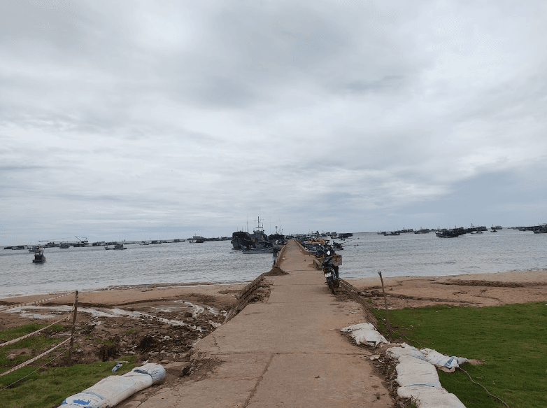 Bến Tàu Hòn Thơm
