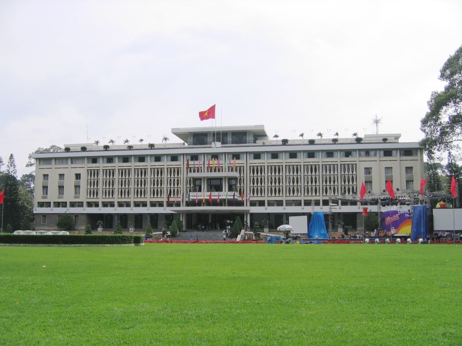 Vòng Dinh Thống Nhất - Quận 1