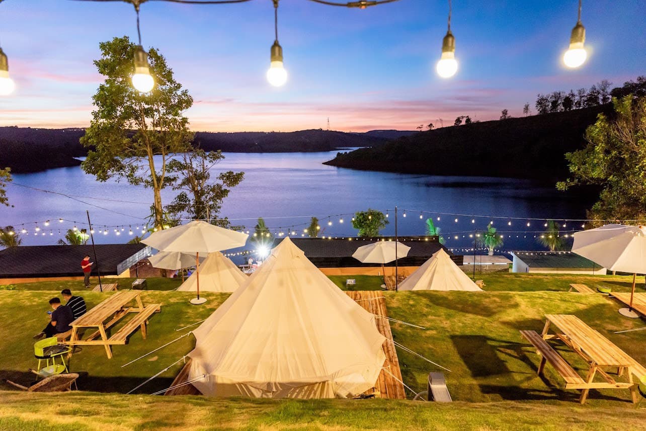 Long Farm Glamping & Camp Coffee
