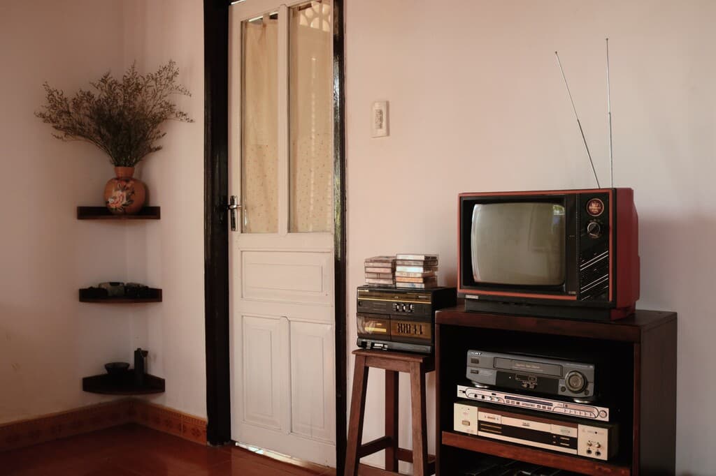 Thịi House gây thương nhớ với lối kiến trúc bản địa năm xưa