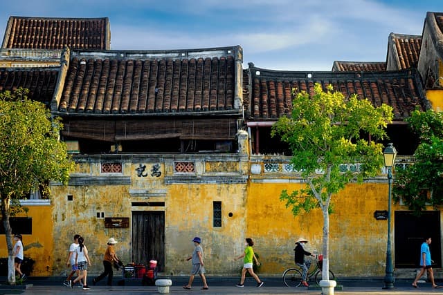 Rice, Rivers, and Red Earth: How to Find an Authentic Travel Vietnam Experience on Foot